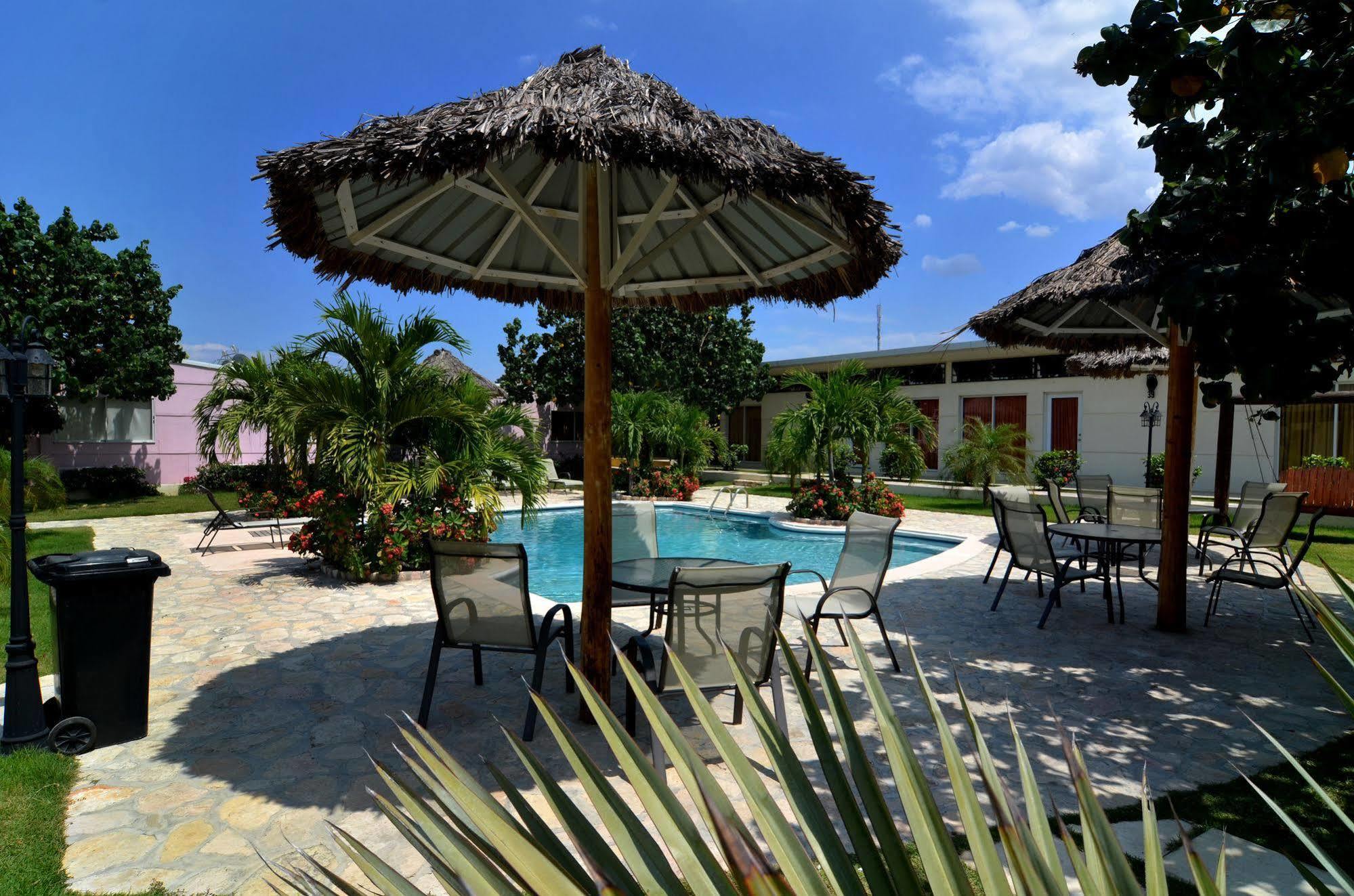 Executive Villas Порт о Пренс Екстериор снимка