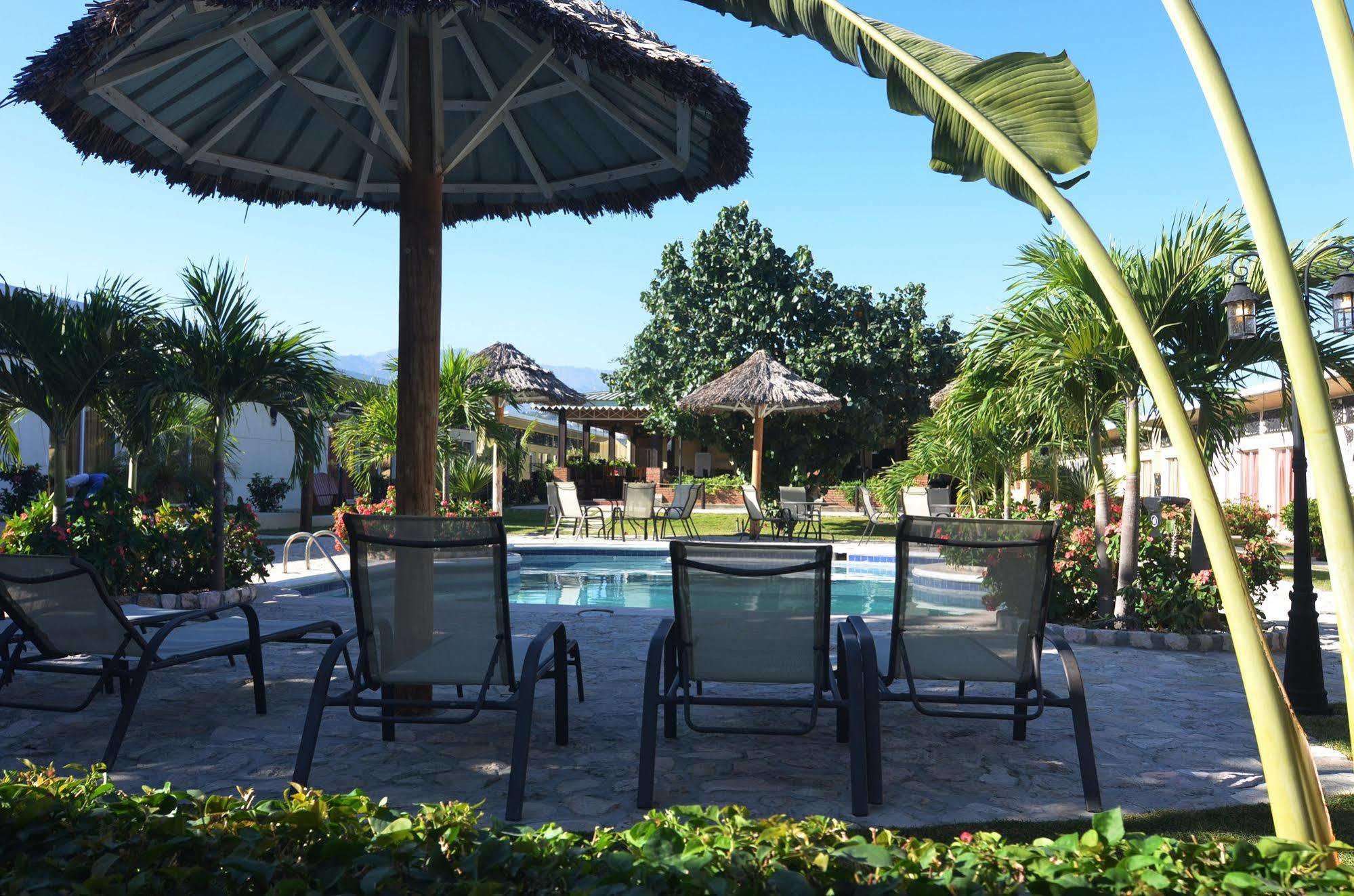 Executive Villas Порт о Пренс Екстериор снимка